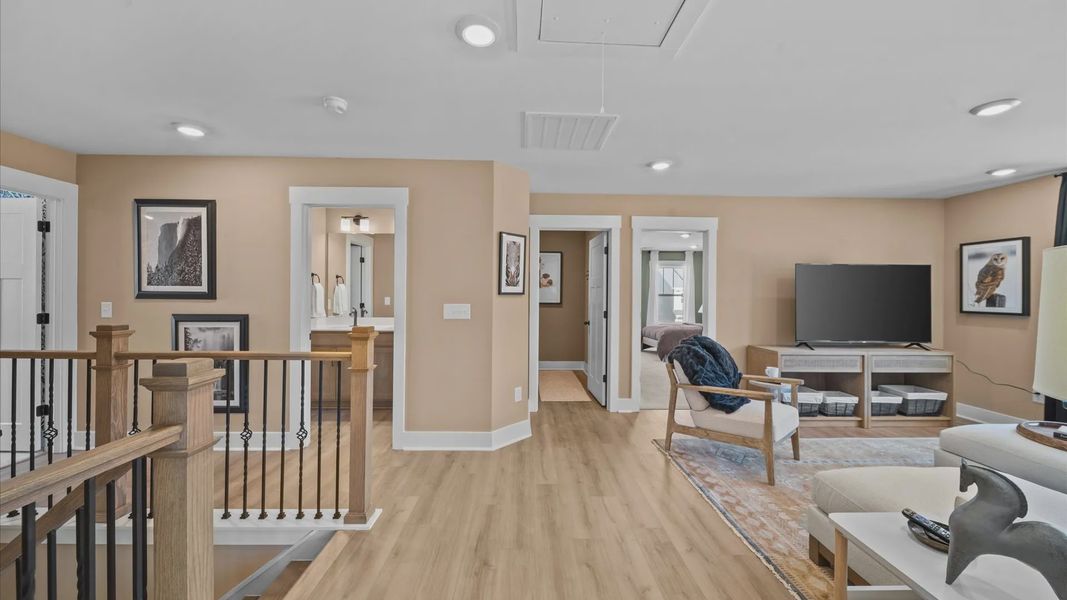 Representative furnished interior of a home built from the Drayton by DRB Homes in Benjamin's Grove, Woodruff (Image 16).