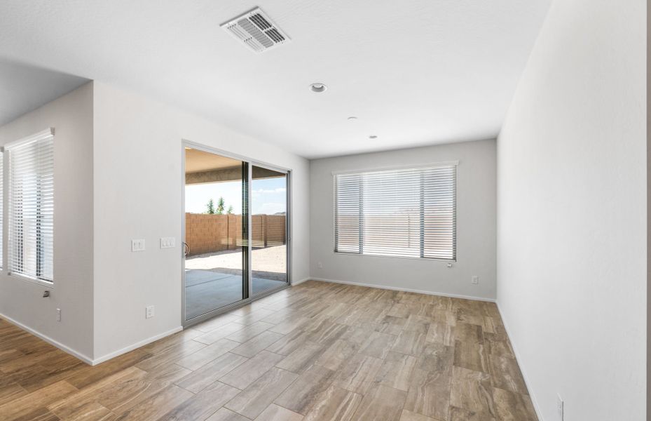 Spacious, unfurnished interior of a new home in Sun City Anthem at Merrill Ranch, Florence (Image 15). Spacious, unfurnished interior of a new home in Sun City Anthem at Merrill Ranch, Florence (Image 15).