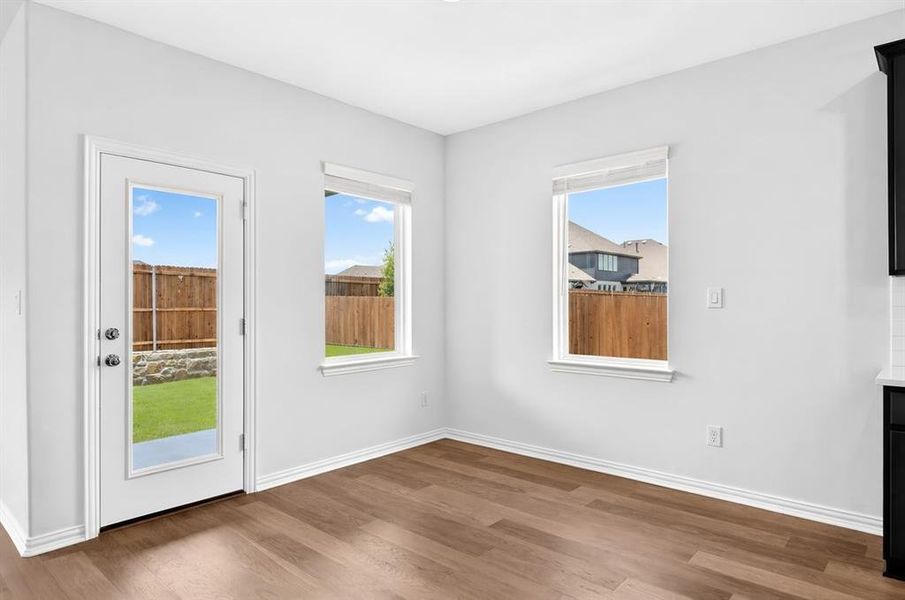 2620 Glacier Road ~ Ready Now!