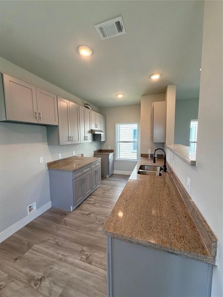 Furnished interior view inside a new home in , Baytown (Image 10).