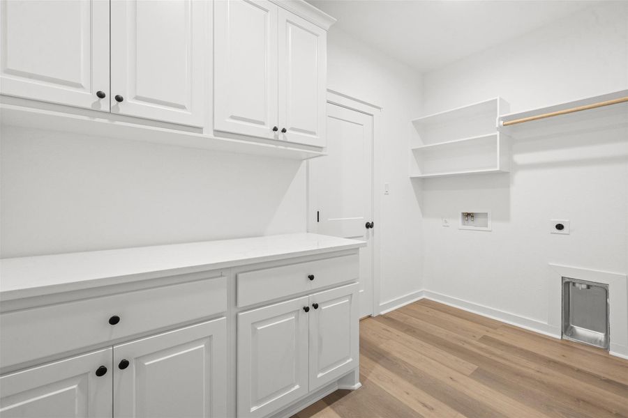 Furnished interior view inside a new home in , Bryan (Image 36).