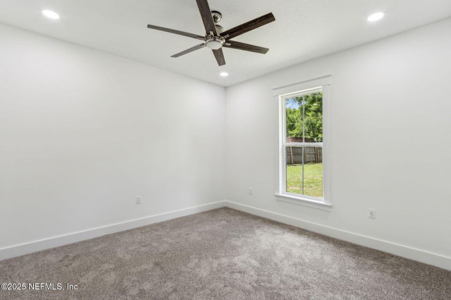 Spacious, unfurnished interior of a new home in , Fernandina Beach (Image 39).