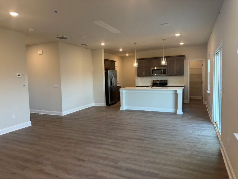 Spacious, unfurnished interior of a new home in Cades Bluff, Lebanon (Image 22).