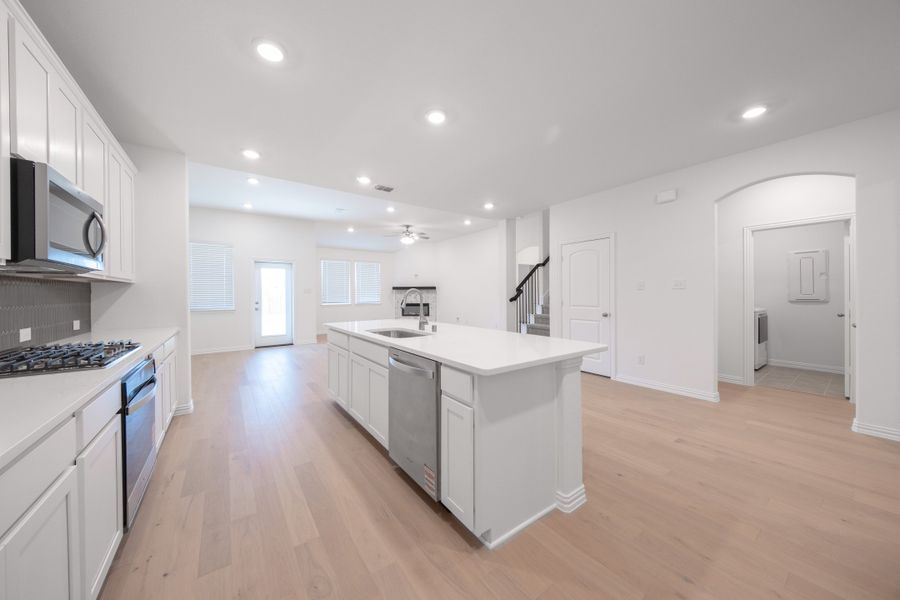 Furnished interior view inside a new home in Verandah, Royse City (Image 16).