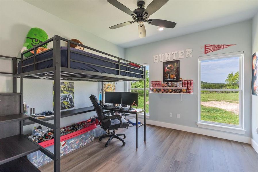 Furnished interior view inside a new home in , Ovalo (Image 20).