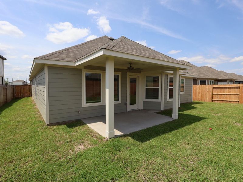 Front exterior of a new home in Summerview, Fulshear, TX, highlighting curb appeal (Image 10). Front exterior of a new home in Summerview, Fulshear, TX, highlighting curb appeal (Image 10).