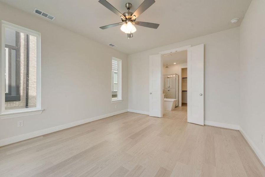 Spacious, unfurnished interior of a new home in Trails at Cottonwood Creek, Rowlett (Image 28). Spacious, unfurnished interior of a new home in Trails at Cottonwood Creek, Rowlett (Image 28).