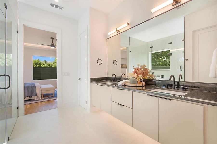 Furnished interior view inside a new home in , Dallas (Image 8).