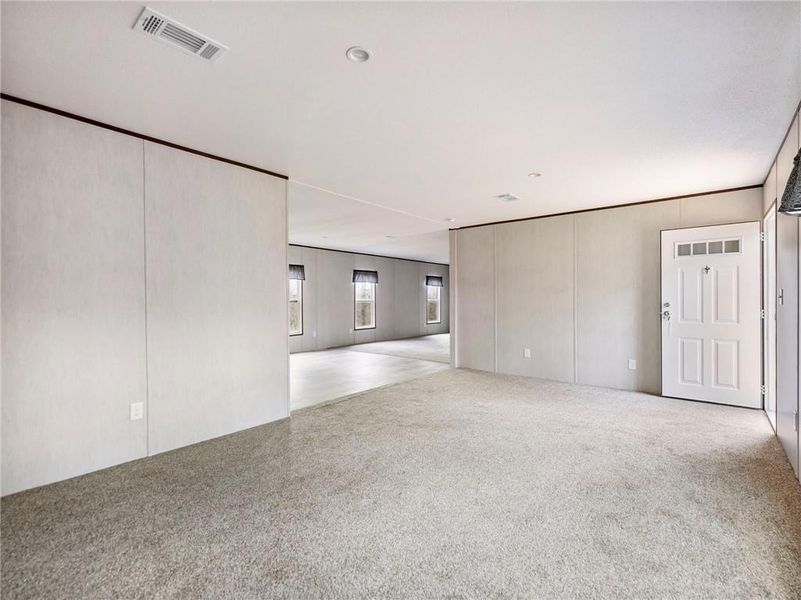 Spacious, unfurnished interior of a new home in , Lula (Image 23).