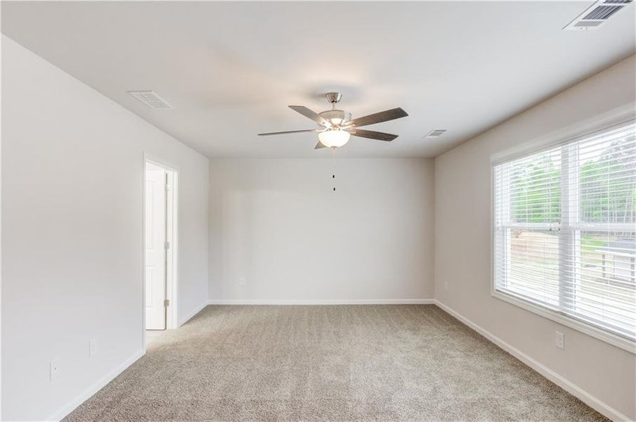 Spacious, unfurnished interior of a new home in , Lula (Image 25).