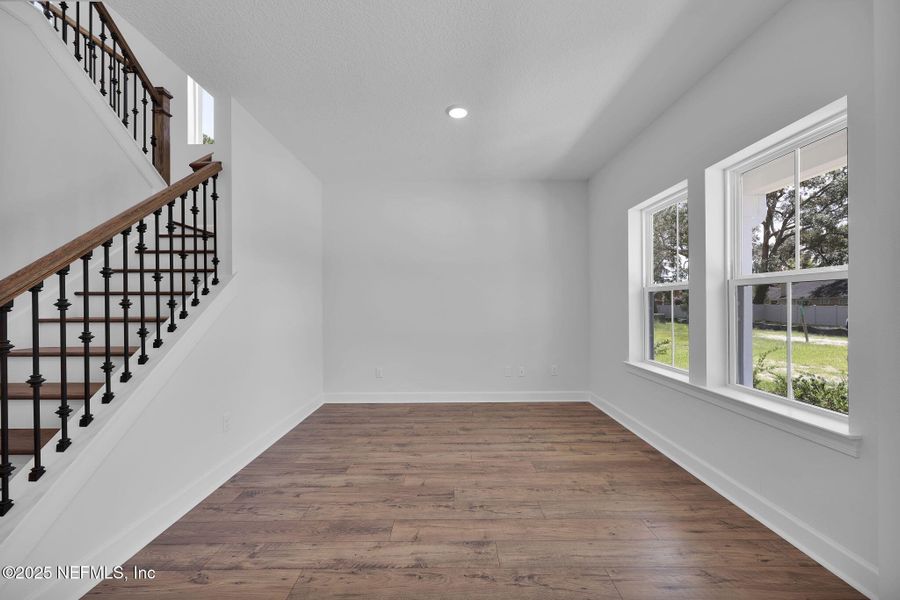Spacious, unfurnished interior of a new home in Creighton Pointe, Fleming Island (Image 36).