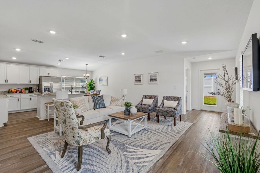 Representative furnished interior of a home built from the 1515 by Adams Homes in Winding Oaks, Weeki Wachee (Image 9).