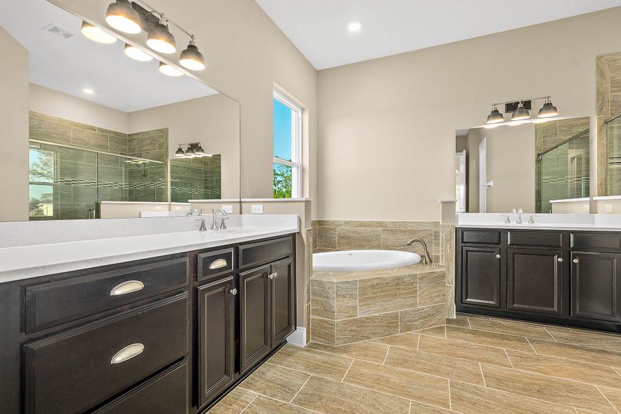 Muirfield with Bonus Owner's Bath Muirfield with Bonus Owner's Bath