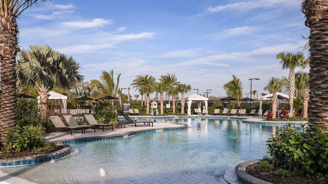 Community amenities in Esplanade at Wiregrass Ranch, Wesley Chapel (Image 27).