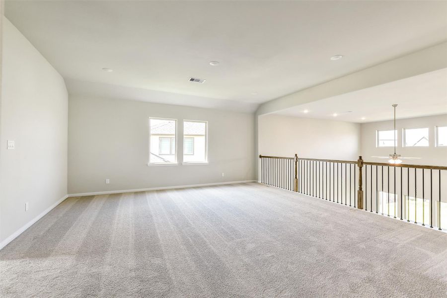 Spacious, unfurnished interior of a new home in Stone Creek Ranch, Hockley (Image 24). Spacious, unfurnished interior of a new home in Stone Creek Ranch, Hockley (Image 24).