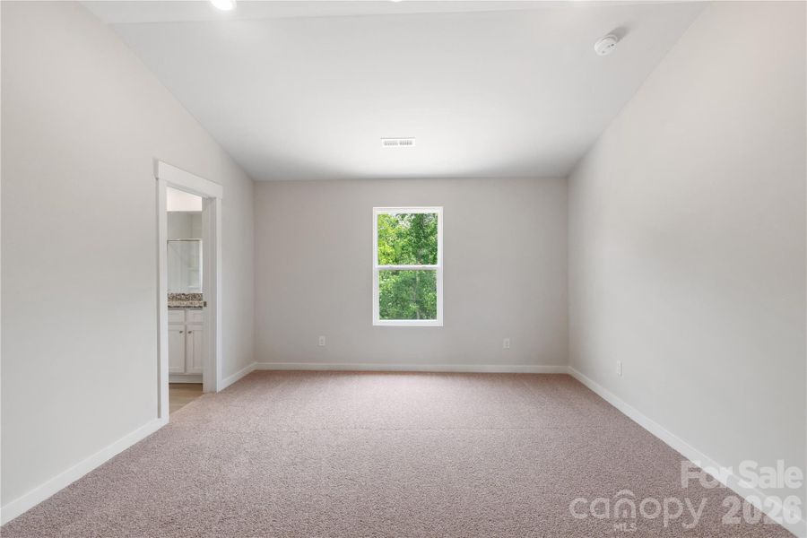Spacious, unfurnished interior of a new home in , Winston-Salem (Image 18).