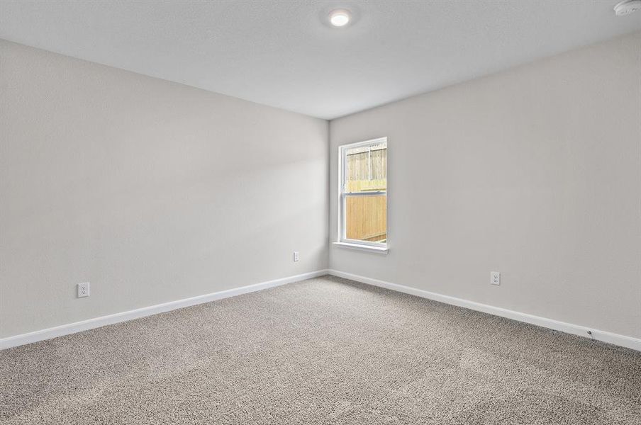 Spacious, unfurnished interior of a new home in College Park, Dallas (Image 12).