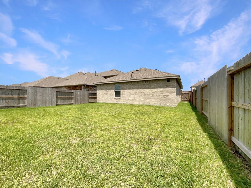 Image 4 of a home in . Image 4 of a home in .