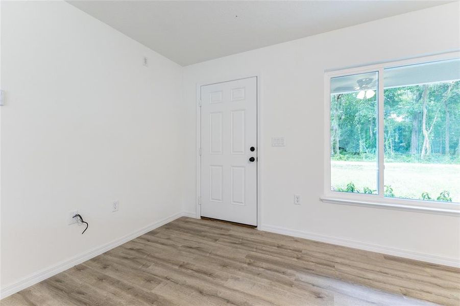 Spacious, unfurnished interior of a new home in , Dunnellon (Image 41). Spacious, unfurnished interior of a new home in , Dunnellon (Image 41).