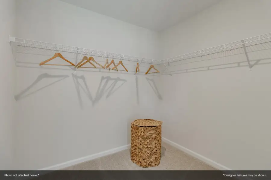 Spacious, unfurnished interior of a new home in Ellington, Elgin (Image 21).