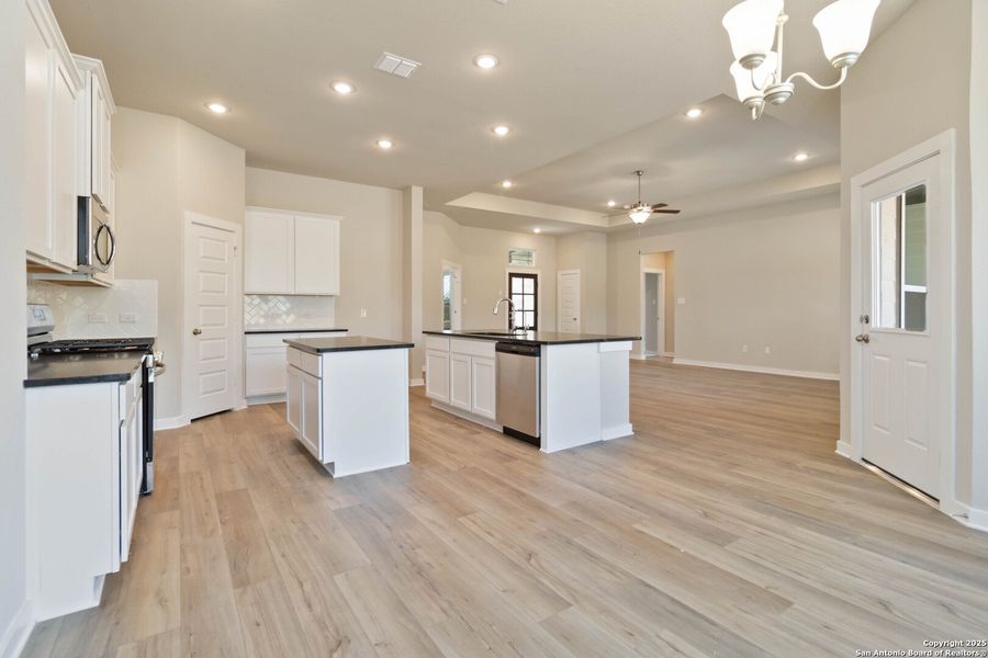 Furnished interior view inside a new home in Jordan's Ranch, San Antonio (Image 10). Furnished interior view inside a new home in Jordan's Ranch, San Antonio (Image 10).