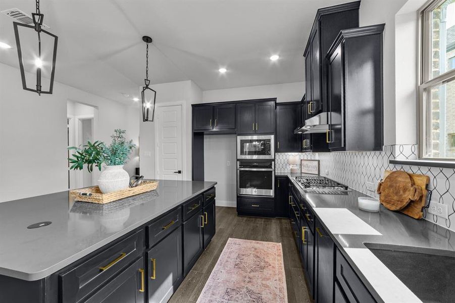 Furnished interior view inside a new home in South Pointe Manor Series, Mansfield (Image 8). Furnished interior view inside a new home in South Pointe Manor Series, Mansfield (Image 8).