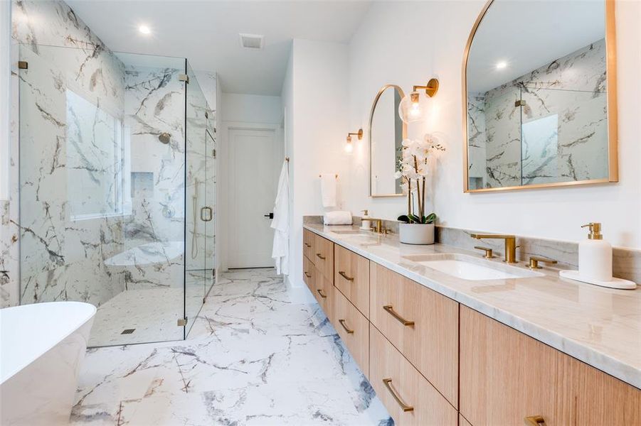 Furnished interior view inside a new home in , Dallas (Image 10).