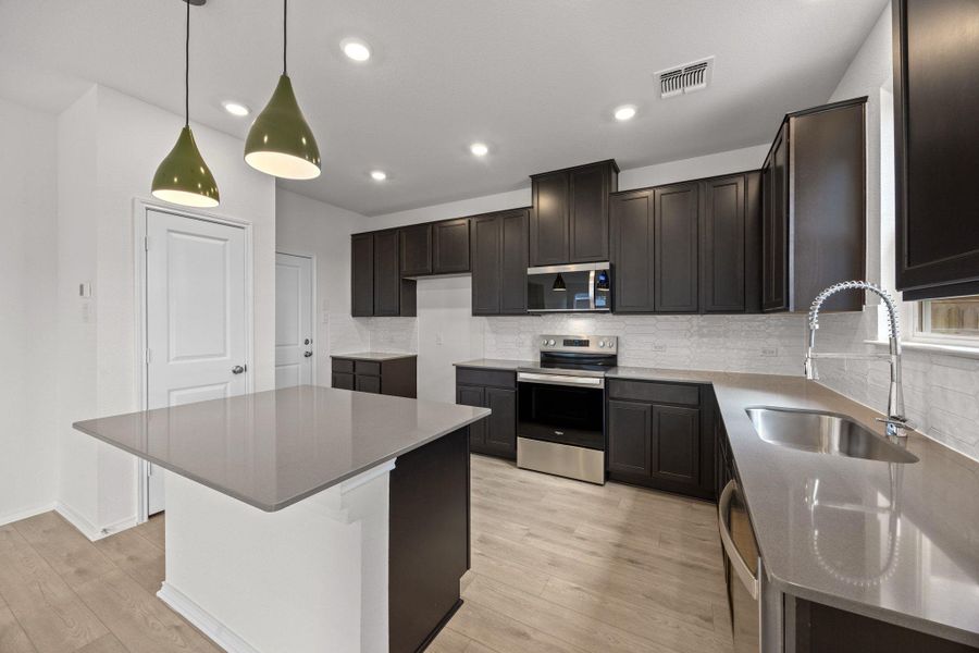 Furnished interior view inside a new home in Retreat at San Gabriel, Georgetown (Image 6). Furnished interior view inside a new home in Retreat at San Gabriel, Georgetown (Image 6).