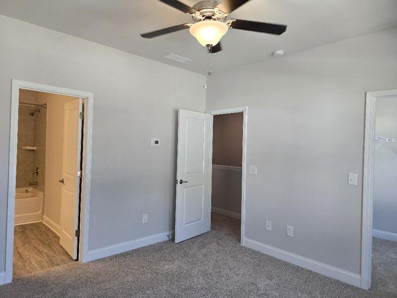 Spacious, unfurnished interior of a new home in , South Fulton (Image 15).