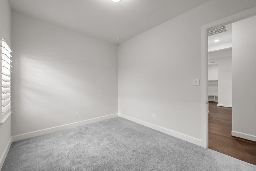 Spacious, unfurnished interior of a new home in The Meadows at Imperial Oaks, Conroe (Image 33). Spacious, unfurnished interior of a new home in The Meadows at Imperial Oaks, Conroe (Image 33).