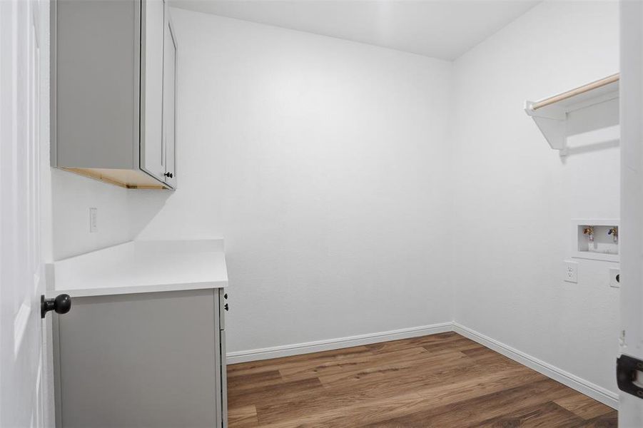 Spacious, unfurnished interior of a new home in , Granbury (Image 12).