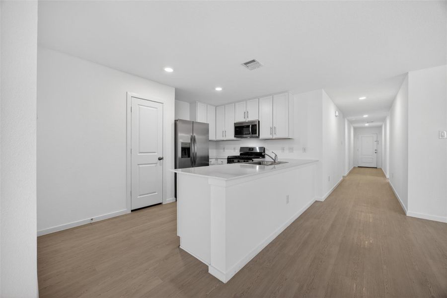 Furnished interior view inside a new home in Anniston, Katy (Image 7).