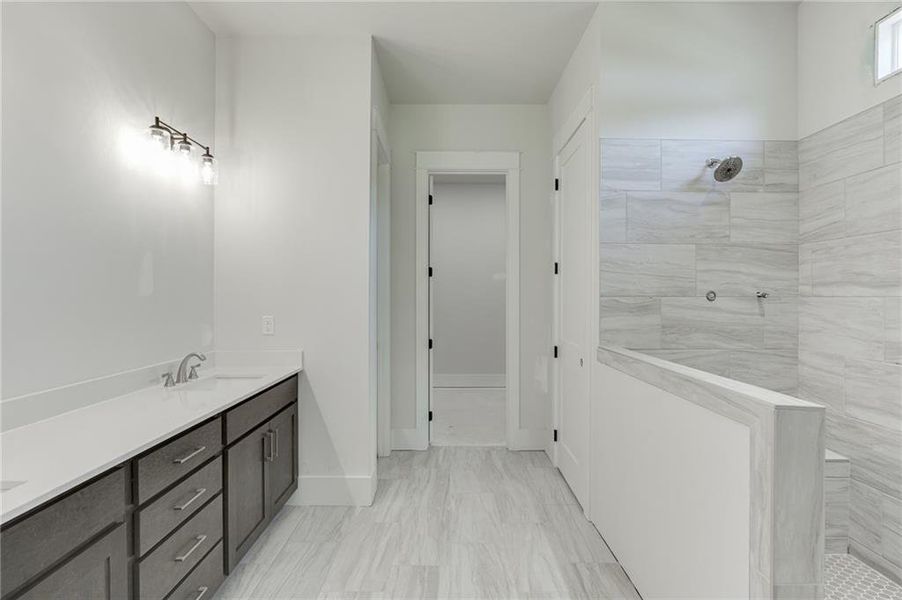 Furnished interior view inside a new home in , Buford (Image 13).