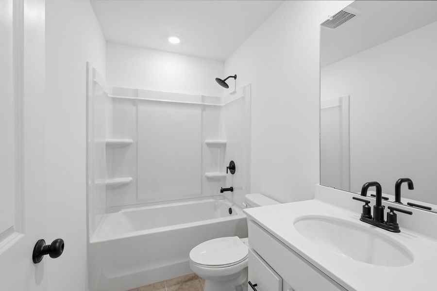 Furnished interior view inside a new home in Auburn Glen, Dacula (Image 7).