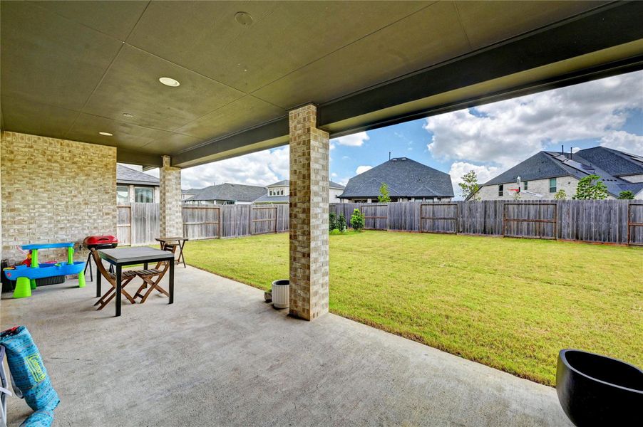 Exterior details and patio area of a home in , Fulshear (Image 3).