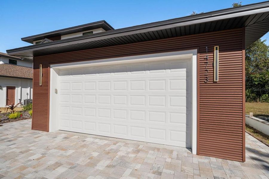 Exterior details and patio area of a home in , Largo (Image 38).