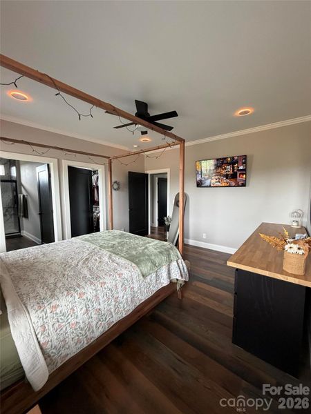 Furnished interior view inside a new home in , Shelby (Image 6).