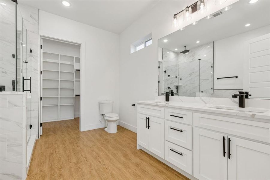 Furnished interior view inside a new home in , Dallas (Image 15).