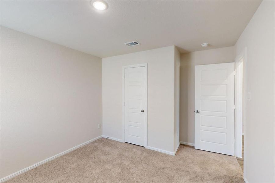 Spacious, unfurnished interior of a new home in Sanderos, Fort Worth (Image 25). Spacious, unfurnished interior of a new home in Sanderos, Fort Worth (Image 25).