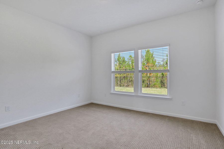Spacious, unfurnished interior of a new home in , Green Cove Springs (Image 39).