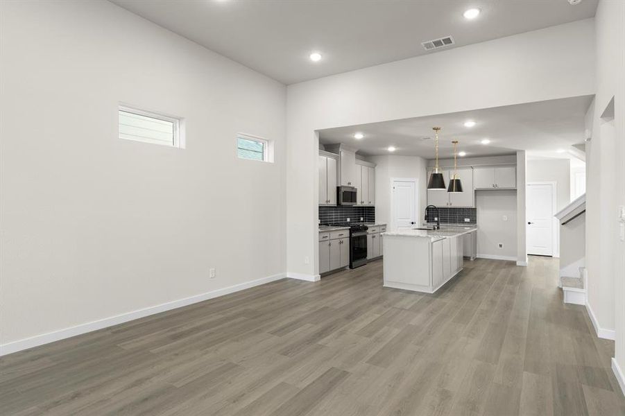 06. 1705 Morningside - Dining