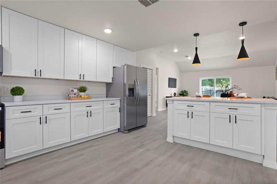 Furnished interior view inside a new home in , Seffner (Image 10).