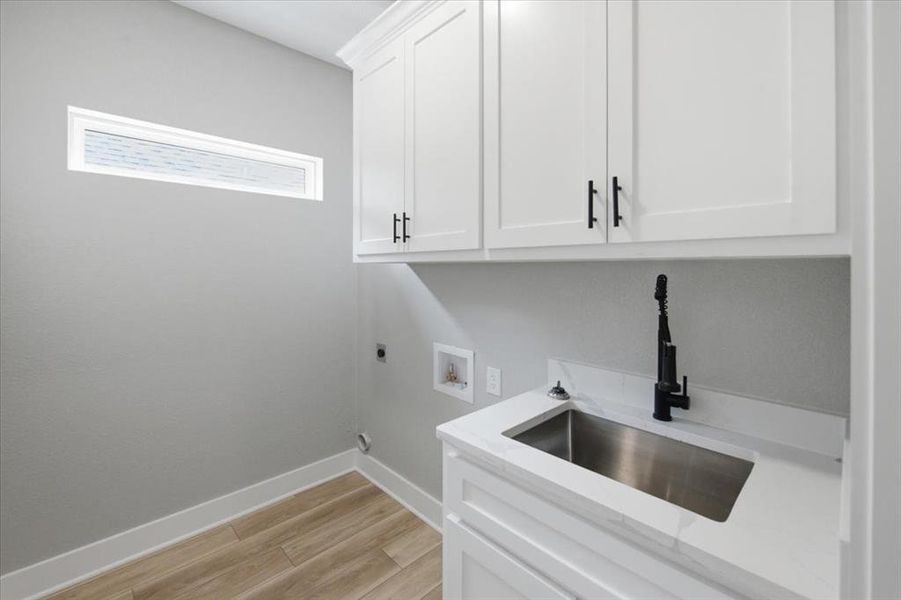 Spacious, unfurnished interior of a new home in , Woodway (Image 26). Spacious, unfurnished interior of a new home in , Woodway (Image 26).