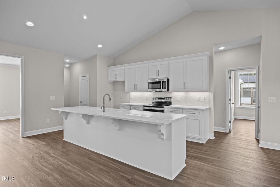 10-web-or-mls-BLS_0021 10-web-or-mls-BLS_0021