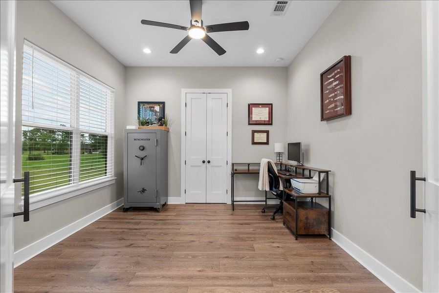 Furnished interior view inside a new home in , Santa Fe (Image 5).