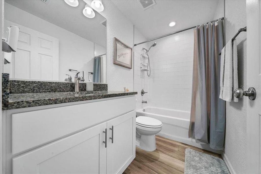 Furnished interior view inside a new home in , Ocklawaha (Image 14).