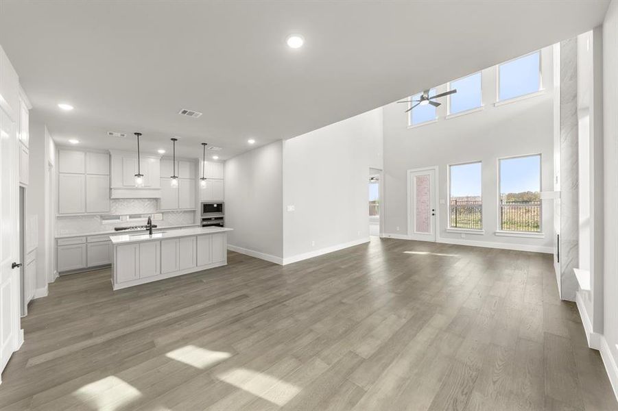 06. 709 Valley Pines - Dining (2) 06. 709 Valley Pines - Dining (2)