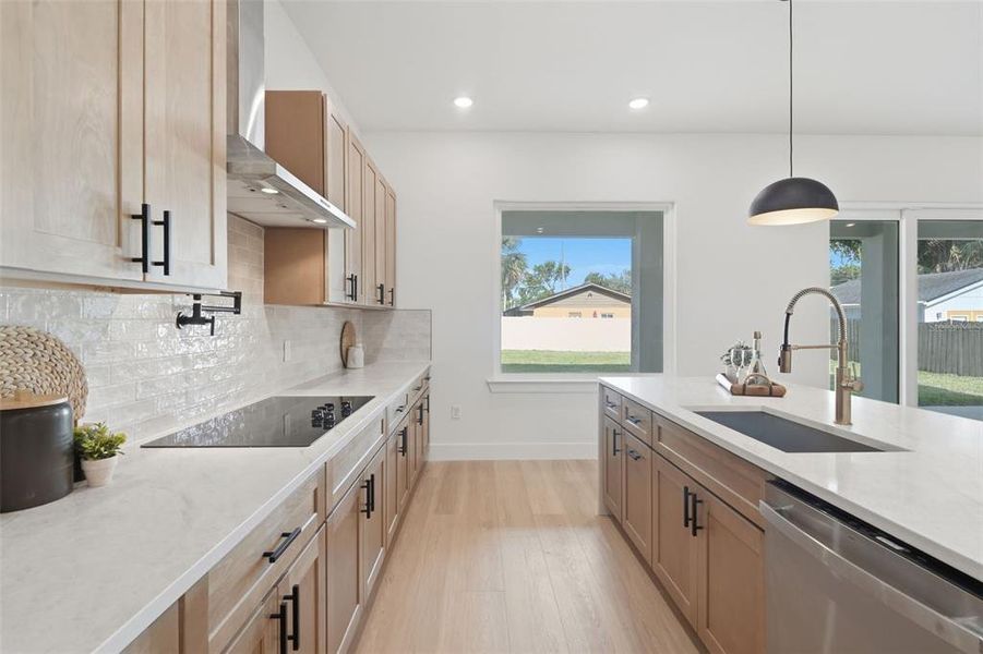 Furnished interior view inside a new home in , Orlando (Image 16).