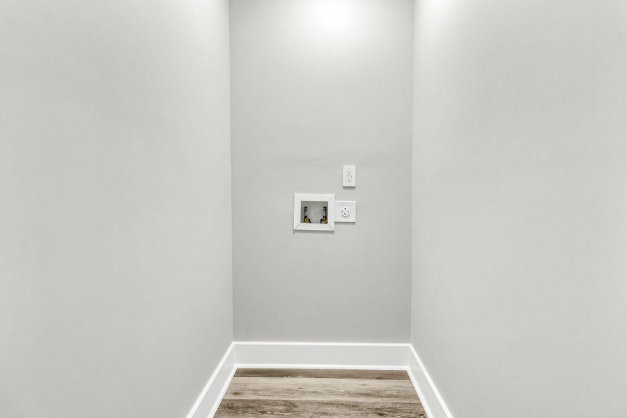 Spacious, unfurnished interior of a new home in , Hanahan (Image 23).