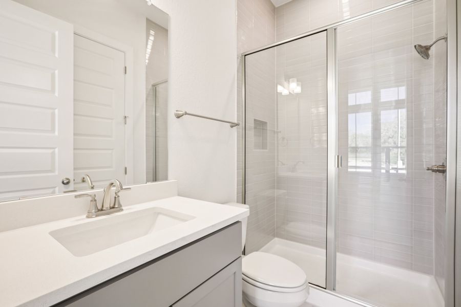 Furnished interior view inside a new home in Persimmon, Buda (Image 9).